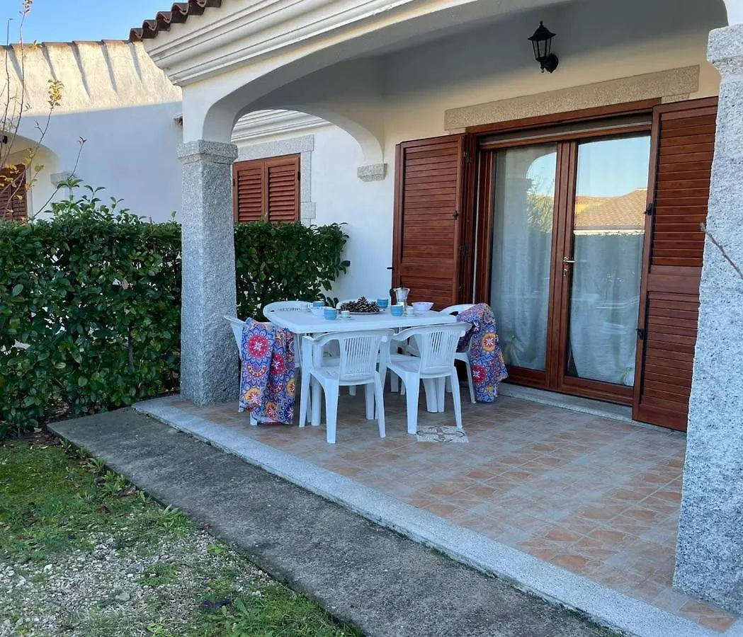 Case Vacanza Onda E Riva Budoni Tatil Evi